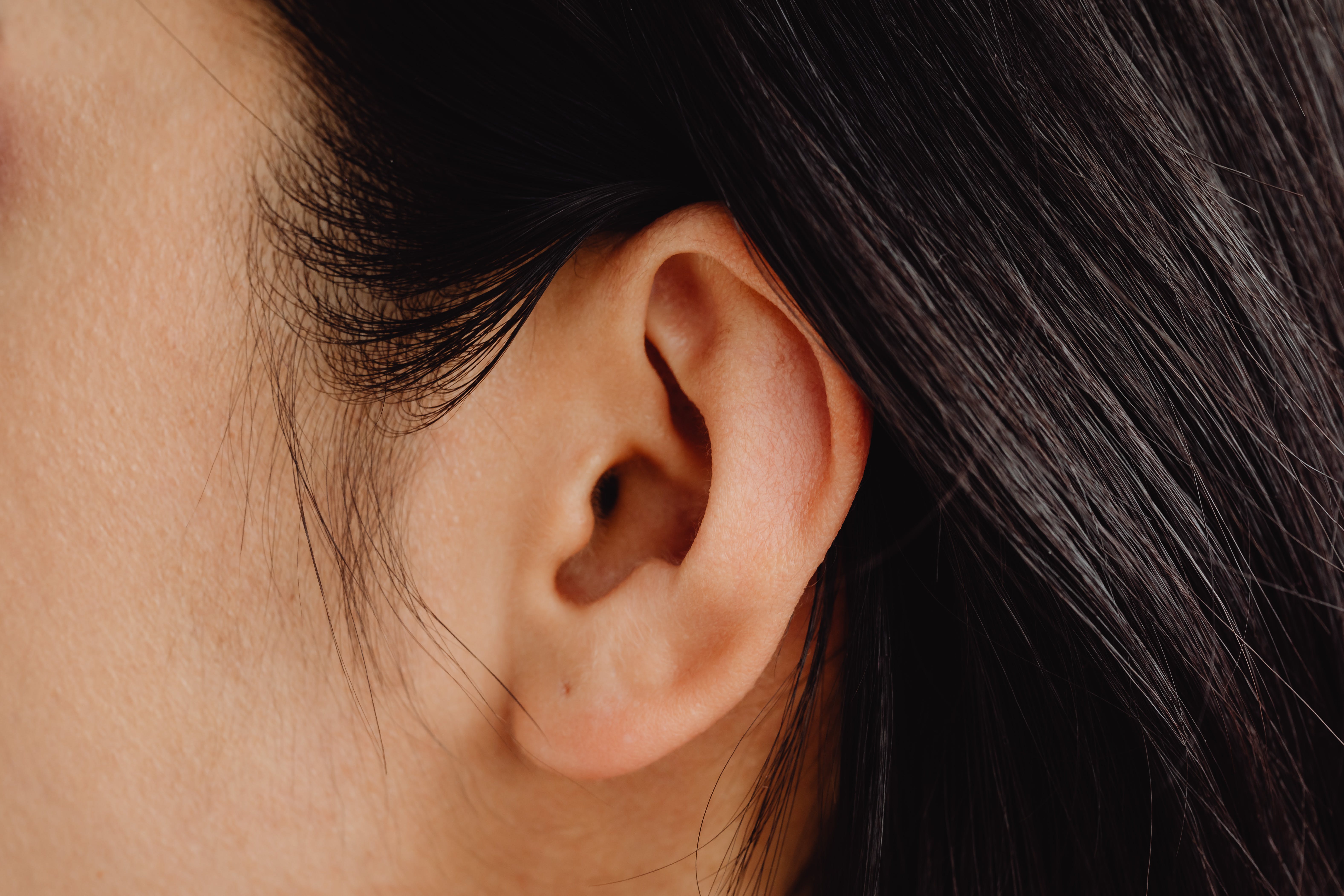 Best and affordable Earlobe reduction surgery in Cheadle Uk